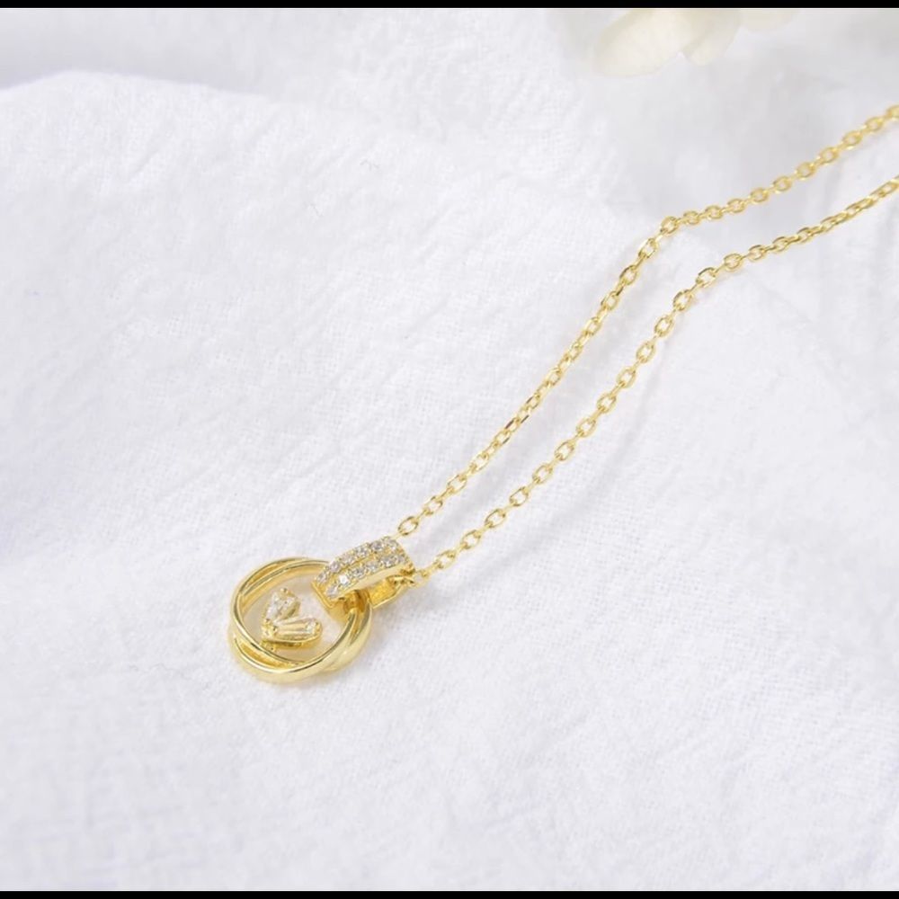 Minimalist Heart Shape Necklace 925 Sterling Silver Necklace - Picture 3 of 4